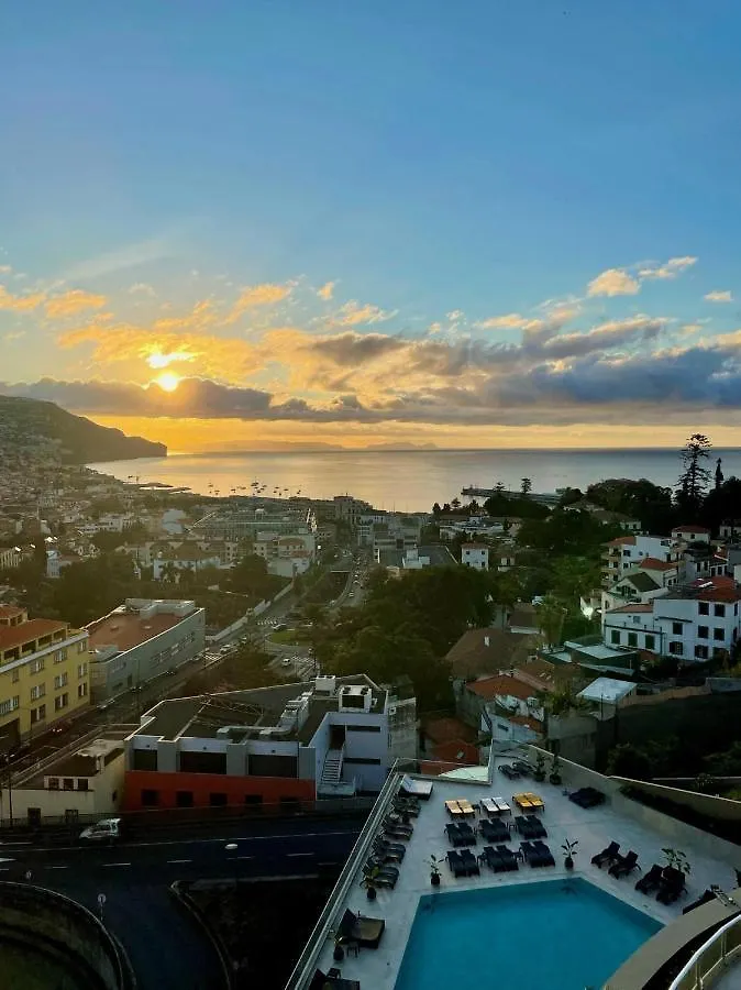 ****  Hotel The Views Baia - Adults Only Funchal  Portugalsko