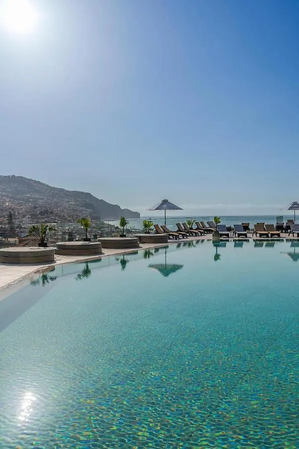 Hotel The Views Baia - Adults Only Funchal  Funchal (Madeira)