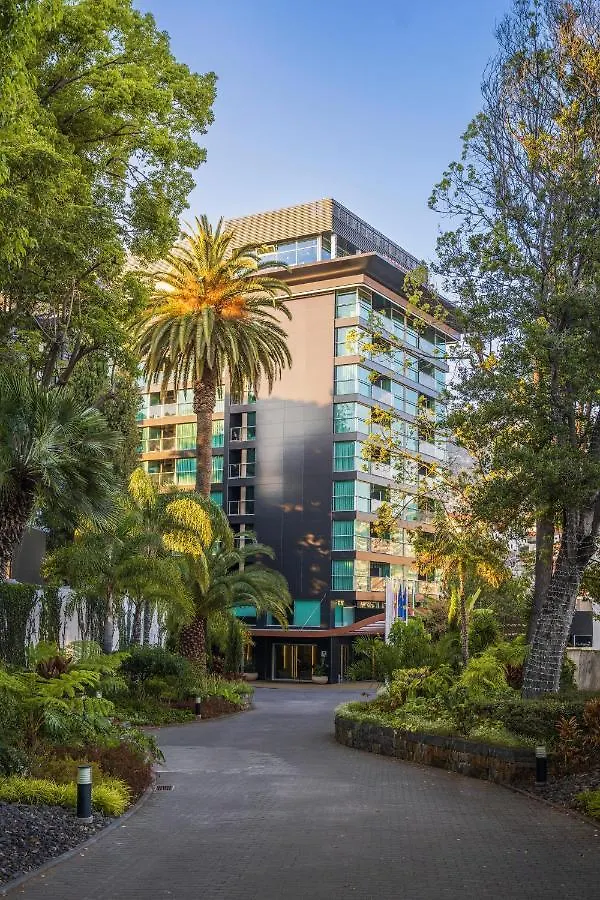 Hotel The Views Baia - Adults Only Funchal  Funchal (Madeira)