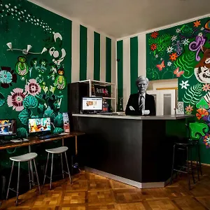 Art Hole Hostel Praha